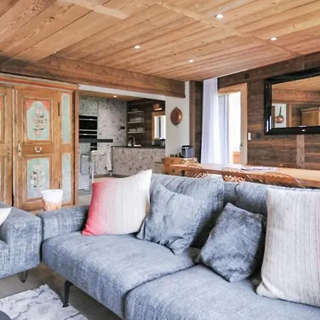 Warm And Cosy In A Chalet *